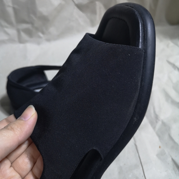 Vintage Cutout Elastic Band Black Sandals for Hipster Boho Summer - Picture 5 of 11